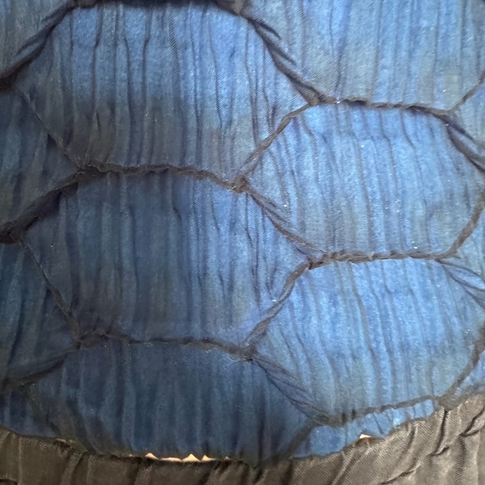 Reversible Blue Textured Top - Picture 6 of 6